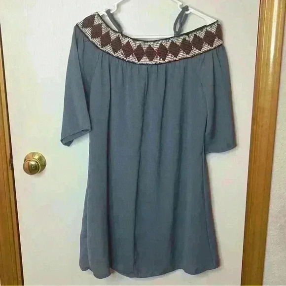 Maurices Dress Women Medium Blue Cold Shoulder Sewn Detail Knee Length Lined - Picture 9 of 9